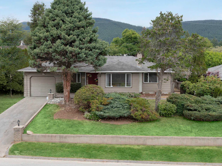 938 Leovista Avenue, North Vancouver, BC, V7R 1R2