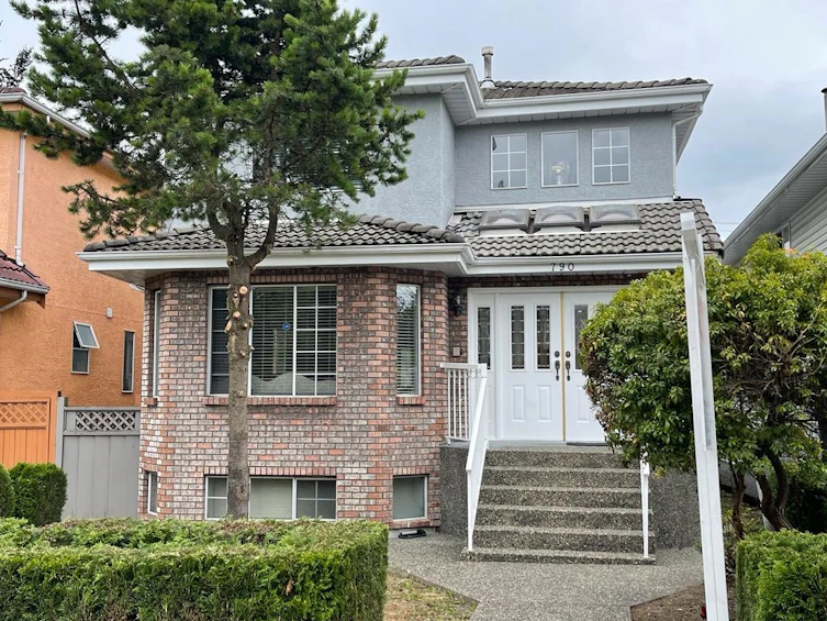 790 E 49th Avenue, Vancouver, BC, V5W 2H4