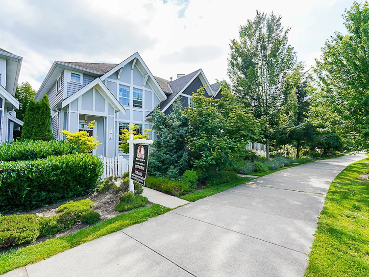 21076 80 Avenue, Langley, BC, V2Y 0H6