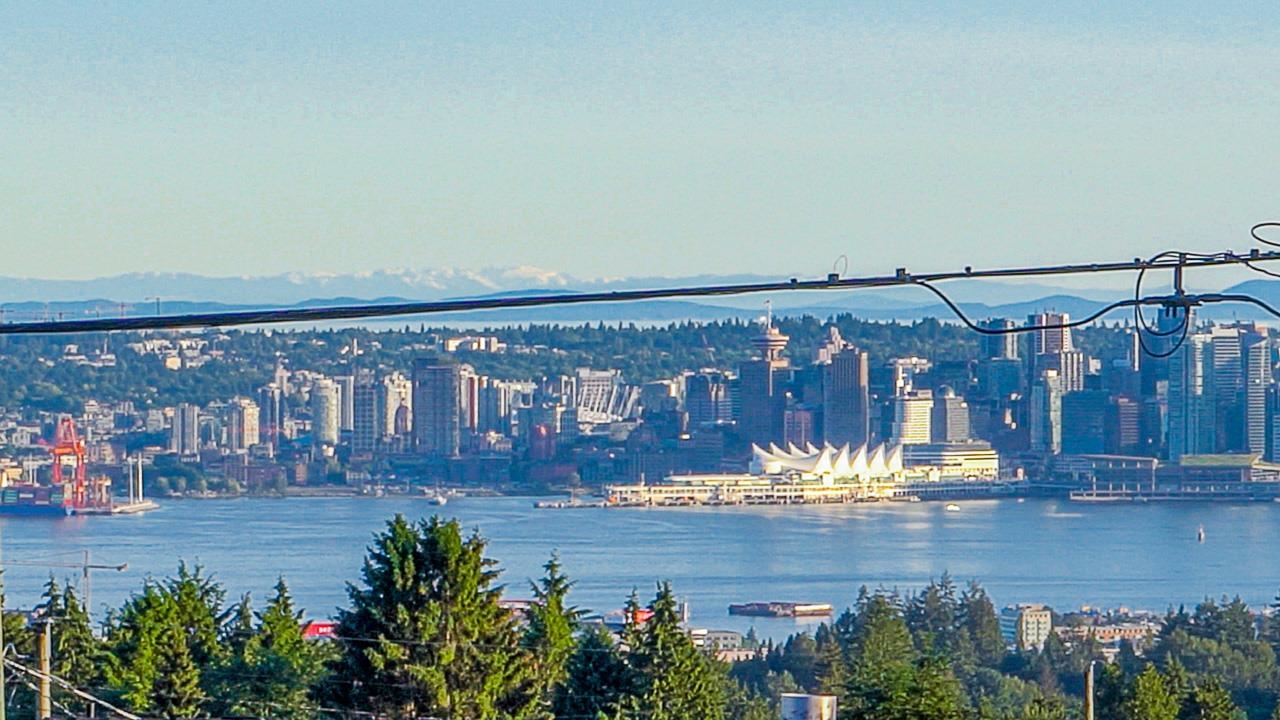 466 Hermosa Avenue, North Vancouver, BC, V7N 2X6