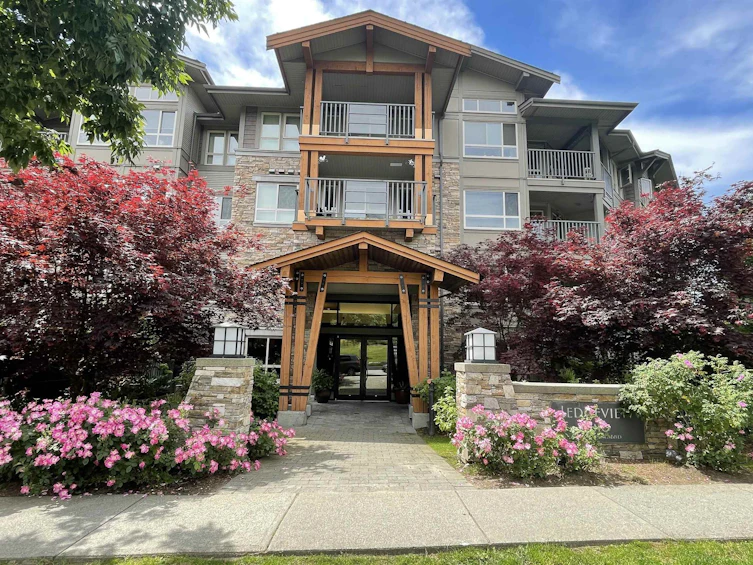 405-3110 Dayanee Springs Boulevard, Coquitlam, BC, V3E 0B4