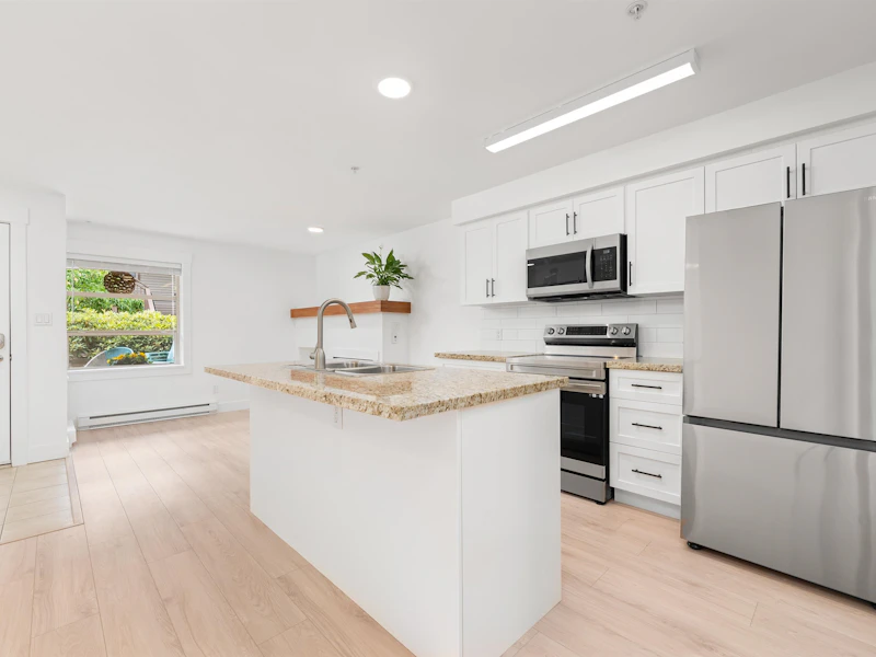 102 - 1174 Wingtip Place, Squamish BC V8B 0N4
