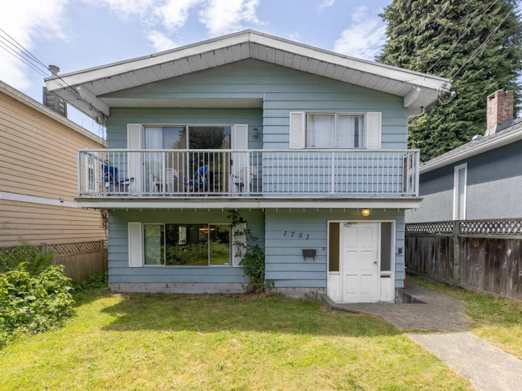 1751 Macgowan Avenue, North Vancouver, BC, V7P 2X3