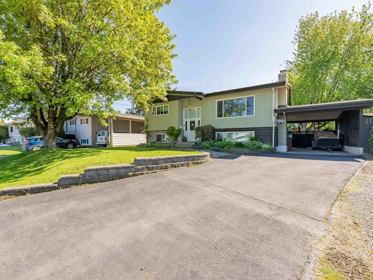 2444 Adelaide Street, Abbotsford, BC, V2T 3L7