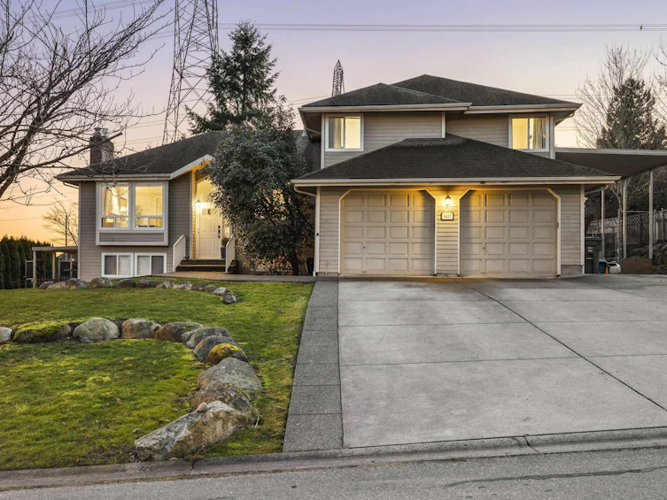 5637 Sunrise Crescent, Surrey, BC, V3S 7M5