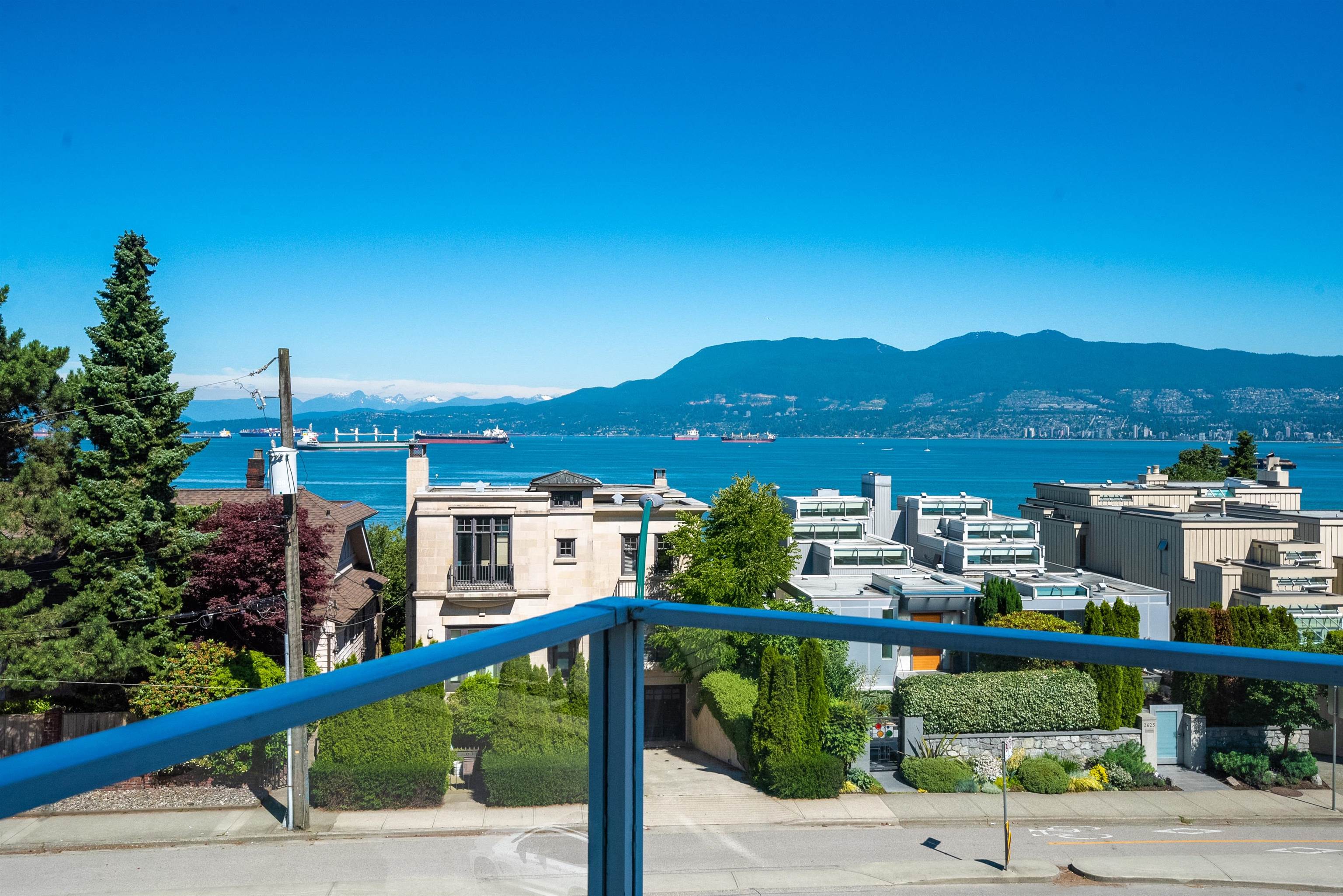 2616 Point Grey Road, Vancouver, BC, V6K 1A5