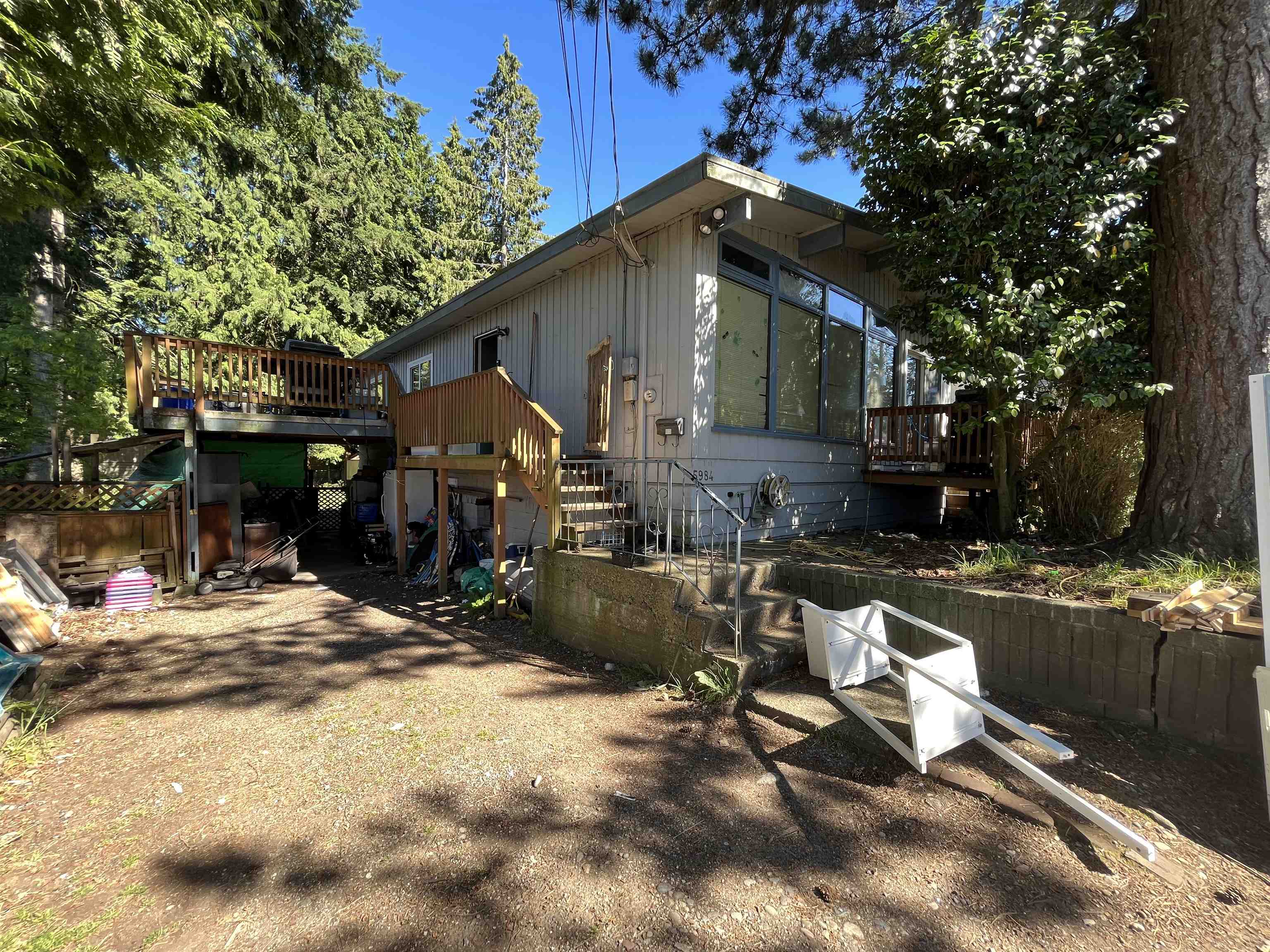 5984 135a Street, Surrey, BC, V3W 4X1