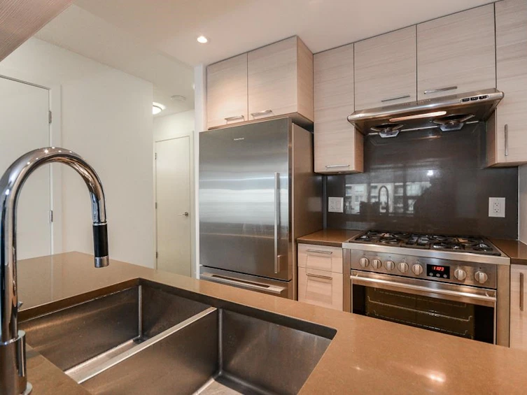607-6188 No. 3 Road, Richmond, BC, V6Y 0J3