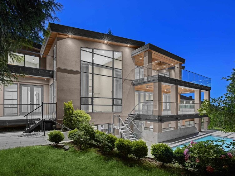 735 Southborough Drive, West Vancouver, BC, V7S 1N1