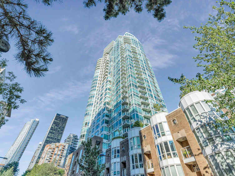 807-1500 Hornby Street, Vancouver, BC, V6Z 2R1