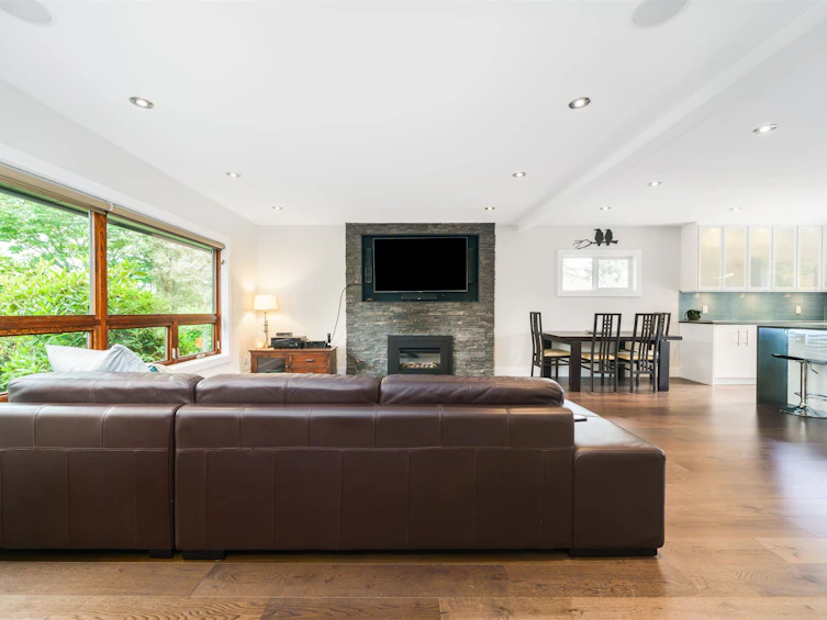 1045 Grand Boulevard West Boulevard, North Vancouver, BC, V7L 3X1