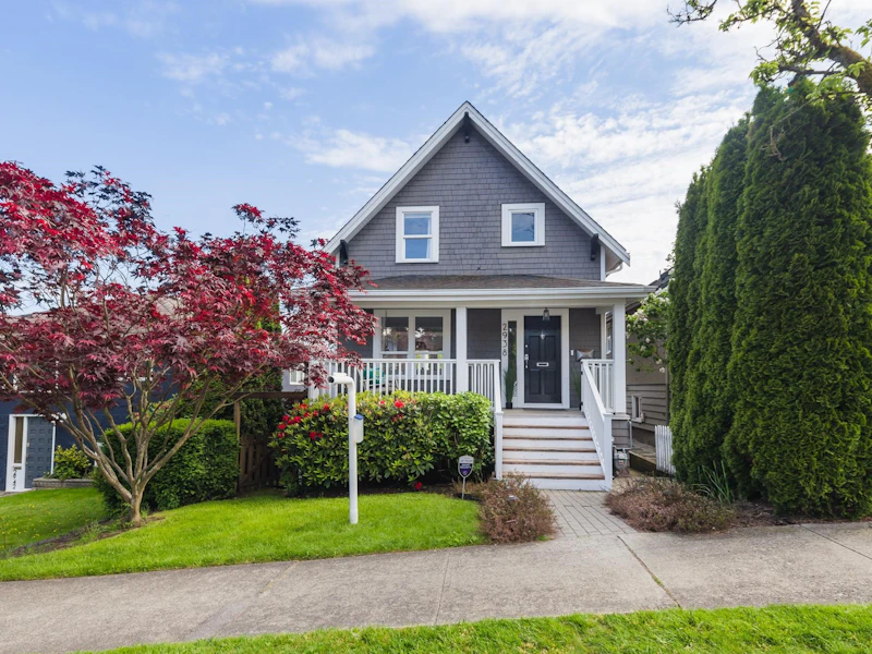 2938 E Georgia Street, Vancouver BC V5K 2K6