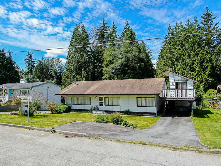 4067 Sefton Street, Port Coquitlam, BC, V3B 3S5