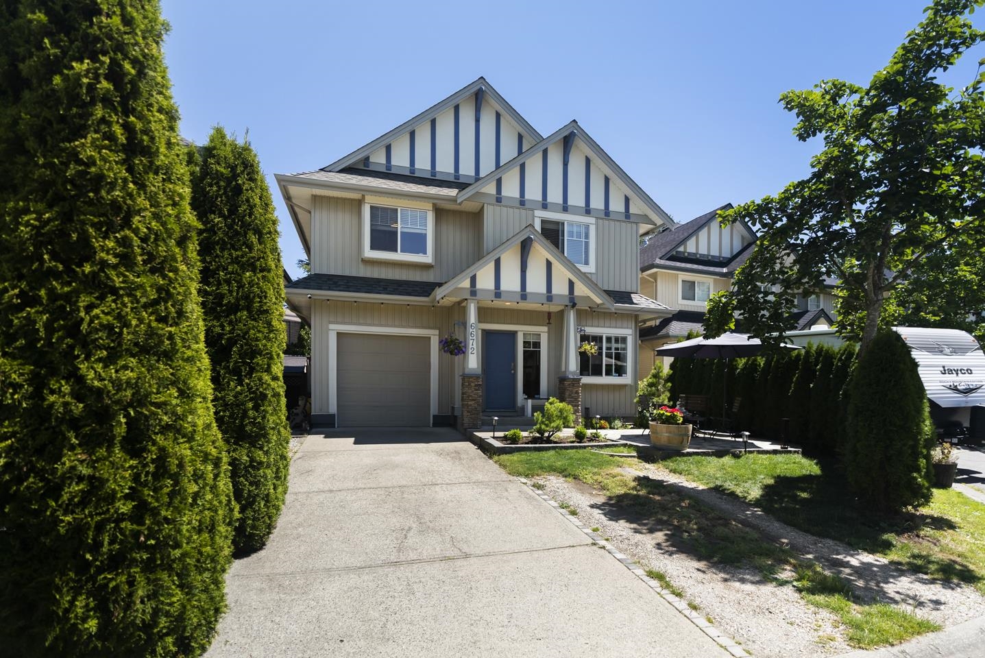 6672 182a Street, Surrey, BC, V3S 0N8