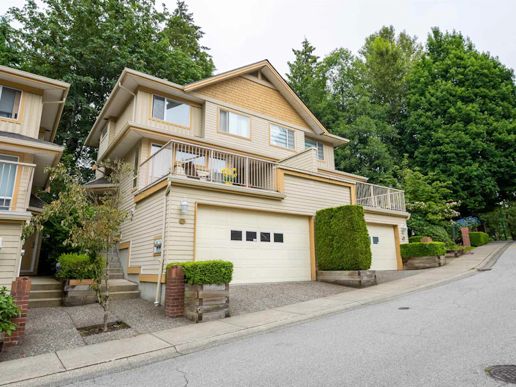 96-8701 16th Avenue, Burnaby, BC, V3N 5B5