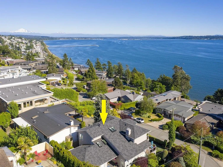 14357 Sunset Drive, Surrey, BC, V4B 2V4