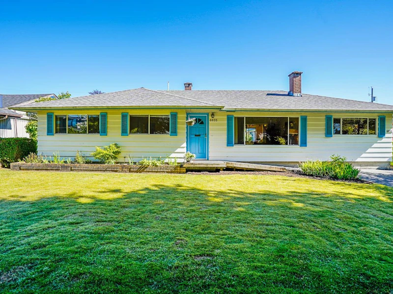 6635 Napier Street, Burnaby BC V5B 2C2