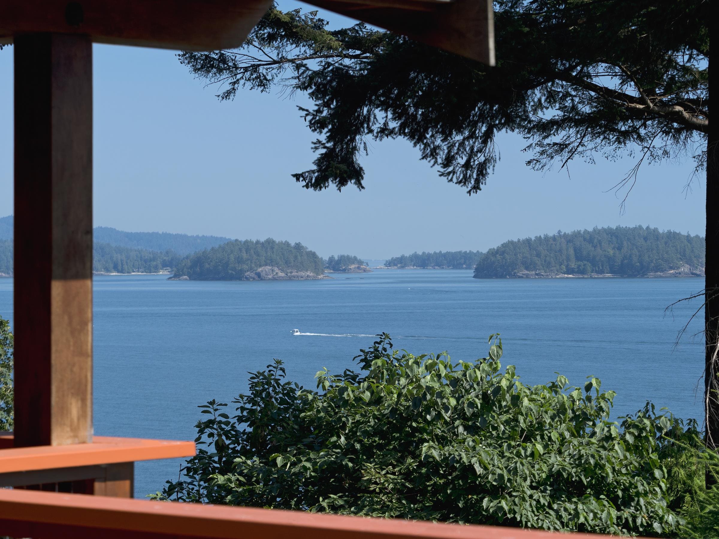 82 Head Road, Gibsons, BC, V0N 1V3