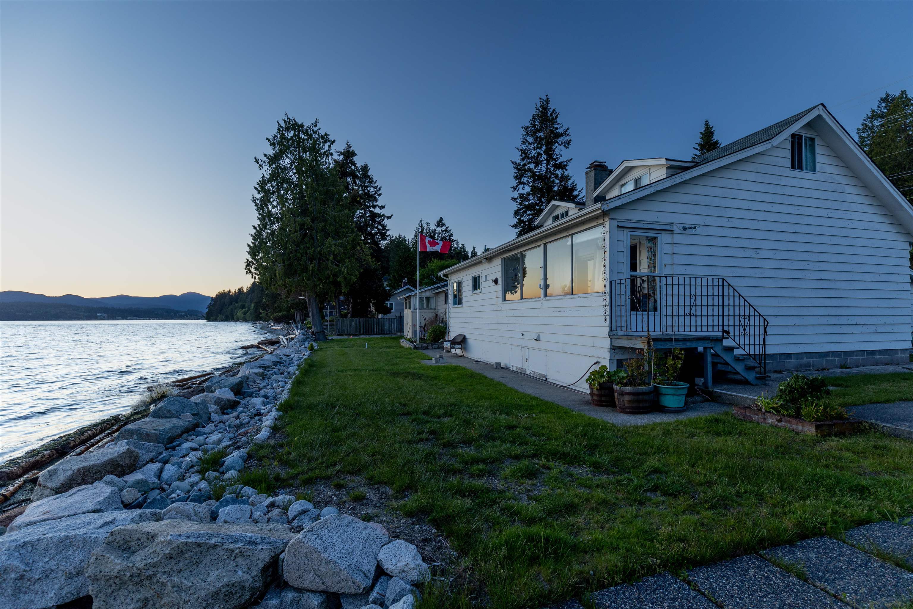 4831 Sunshine Coast Highway, Sechelt, BC, V7Z 0B6