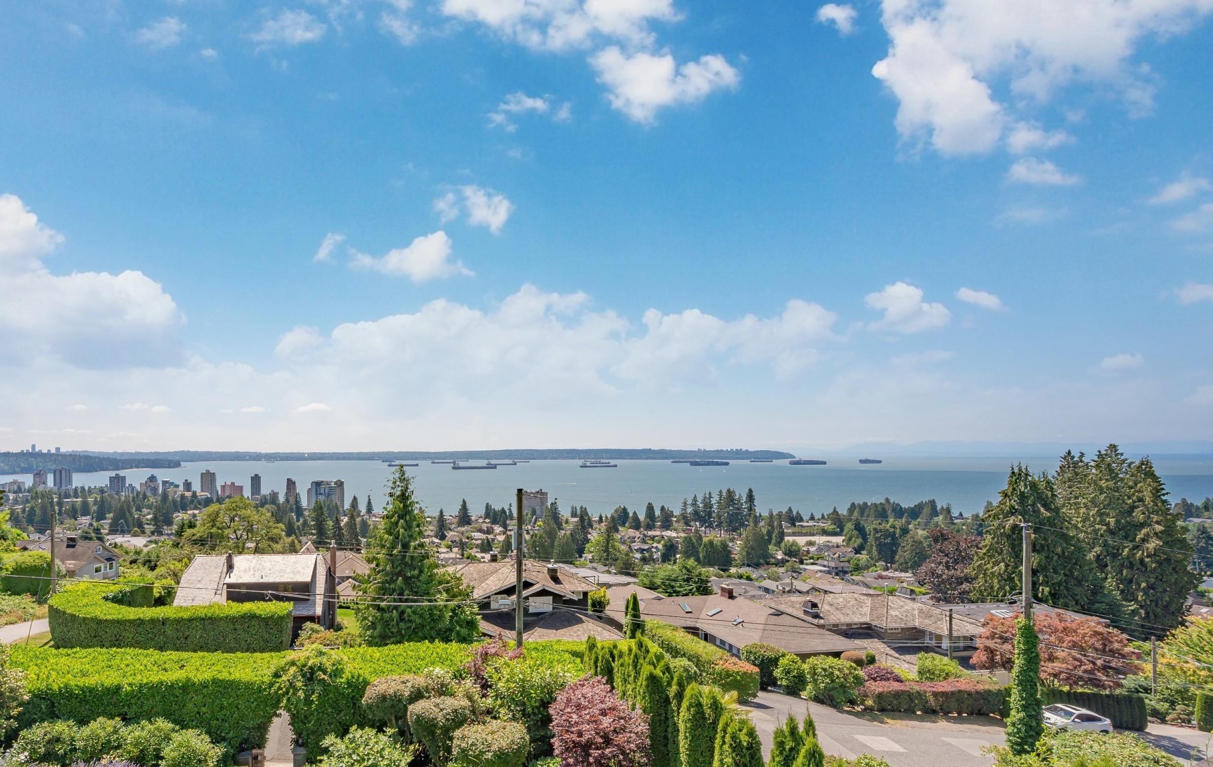 2309 Ottawa Avenue, West Vancouver, BC, V7V 2S8