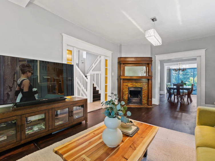 1350 E 10th Avenue, Vancouver, BC, V5N 1X3