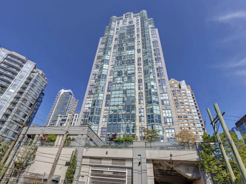 1701 - 1188 Howe Street, Vancouver BC V6Z 2S8