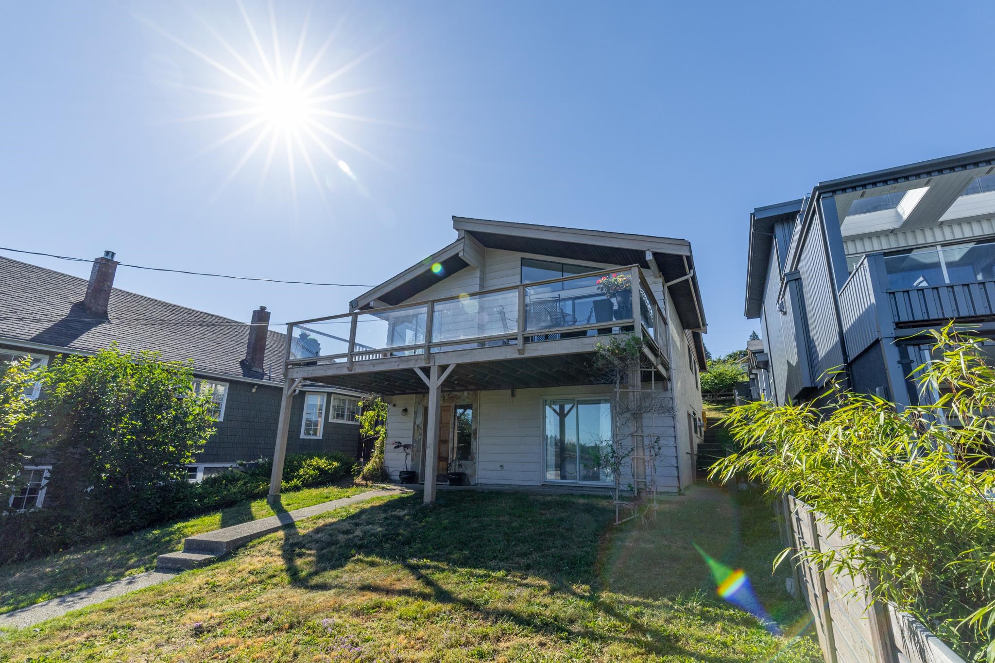 529 S Fletcher Road, Gibsons, BC, V0N 1V0