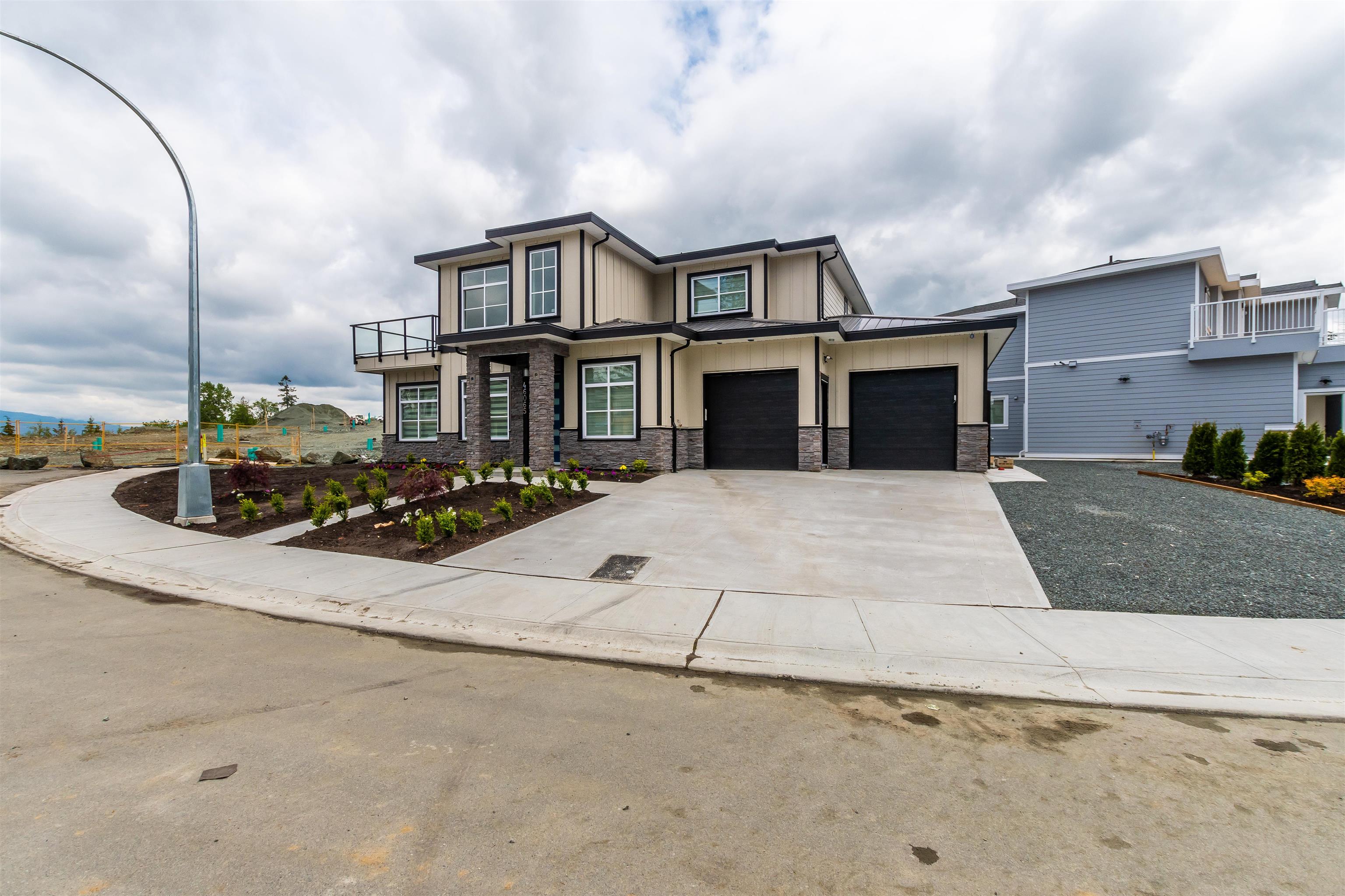46065 Crestview Drive, Chilliwack, BC, V2R 6G4