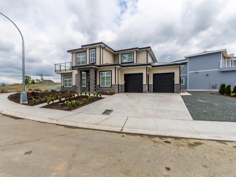 46065 Crestview Drive, Chilliwack, BC, V2R 6G4