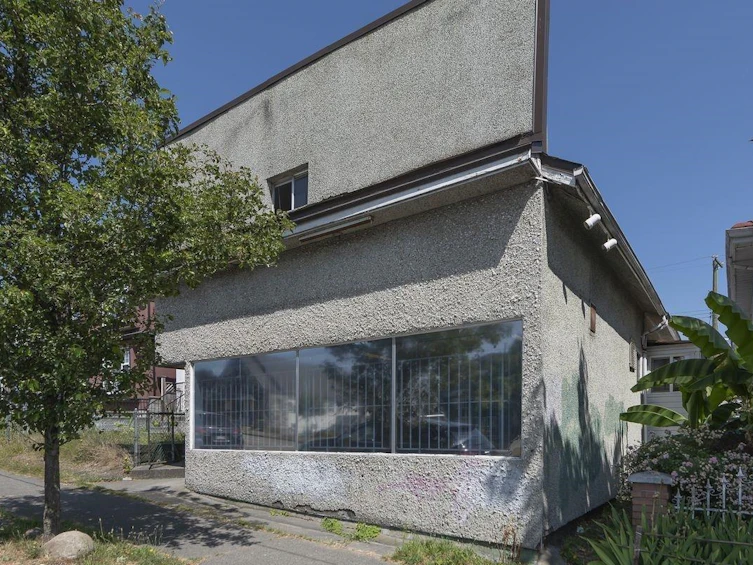 7668 Main Street, Vancouver, BC, V5X 3K3