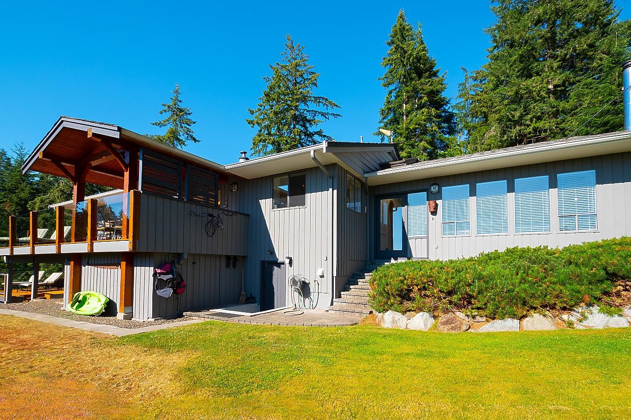 1526 Whitesails Drive, Bowen Island, BC, V0N 1G2