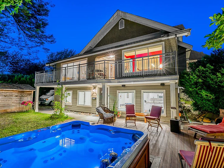 1005 Rochester Avenue, Coquitlam, BC, V3K 2W8