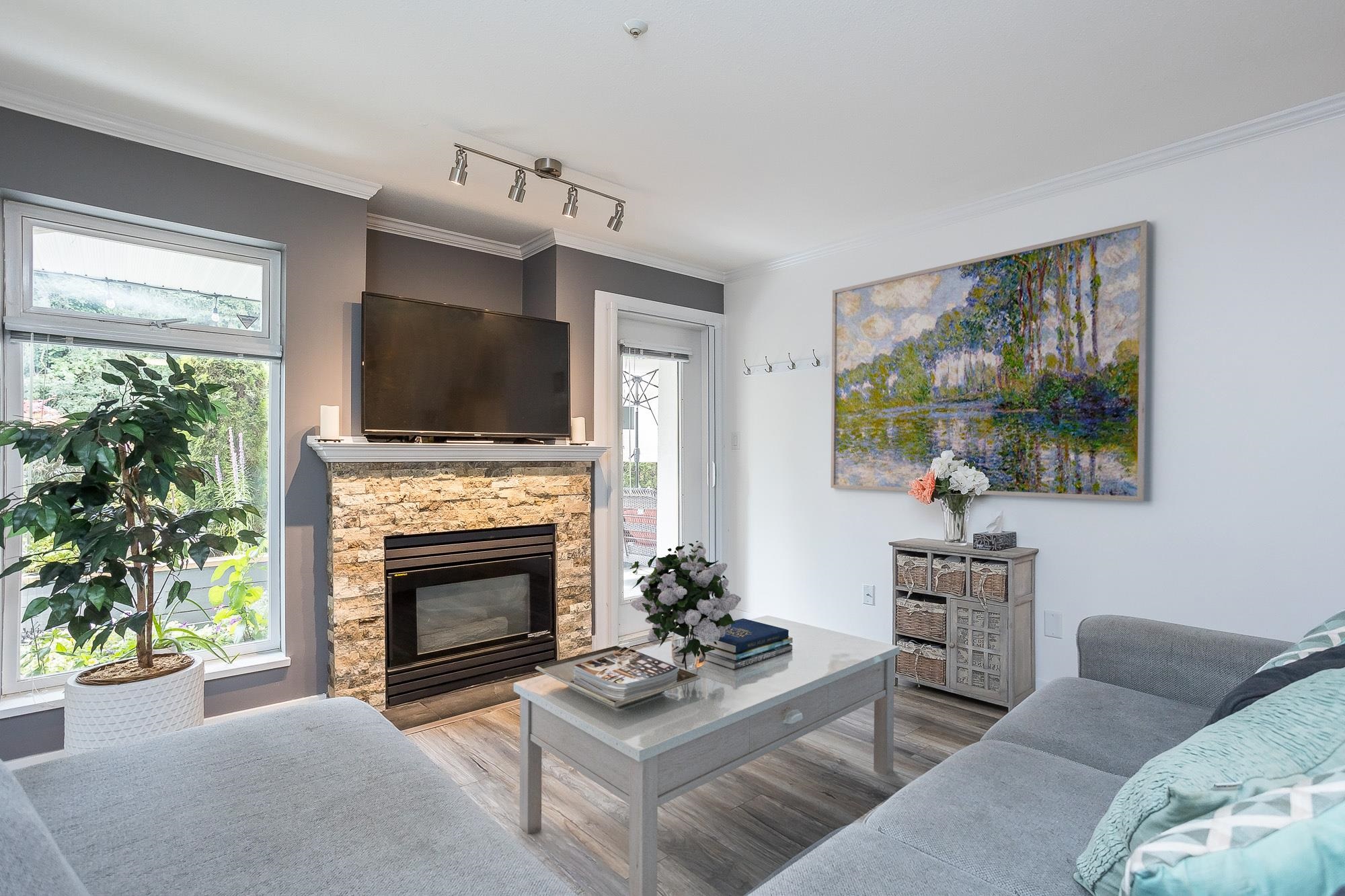 101-2526 Lakeview Crescent, Abbotsford, BC, V2S 3A9