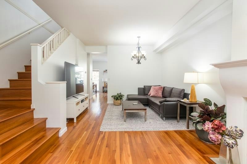 74-2678 King George Boulevard, Surrey, BC, V4P 1H6