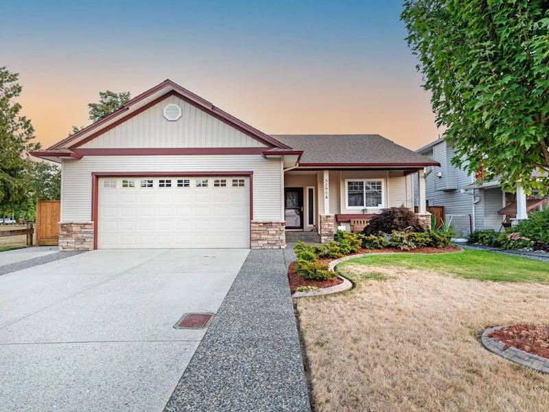 32954 Desbrisay Avenue, Mission BC V2V 7R2