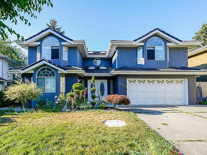 11813 98th Avenue, Surrey BC V3V 2J3