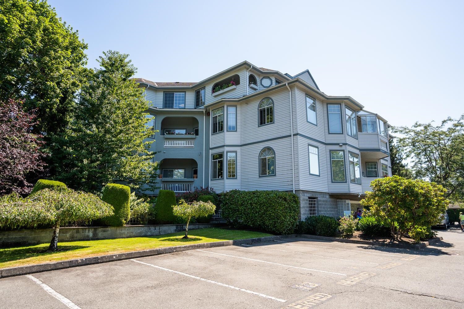 104-7680 Minoru Boulevard, Richmond, BC, V6Y 1Z5