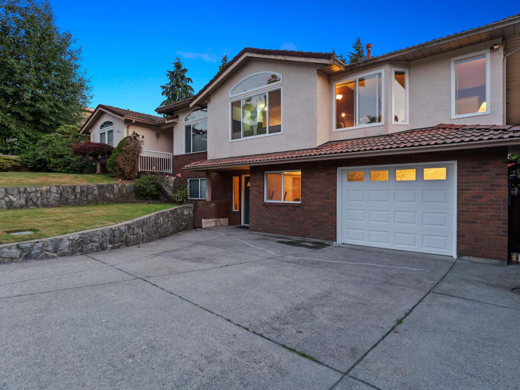 6943 4th Street, Burnaby, BC, V5E 2H5