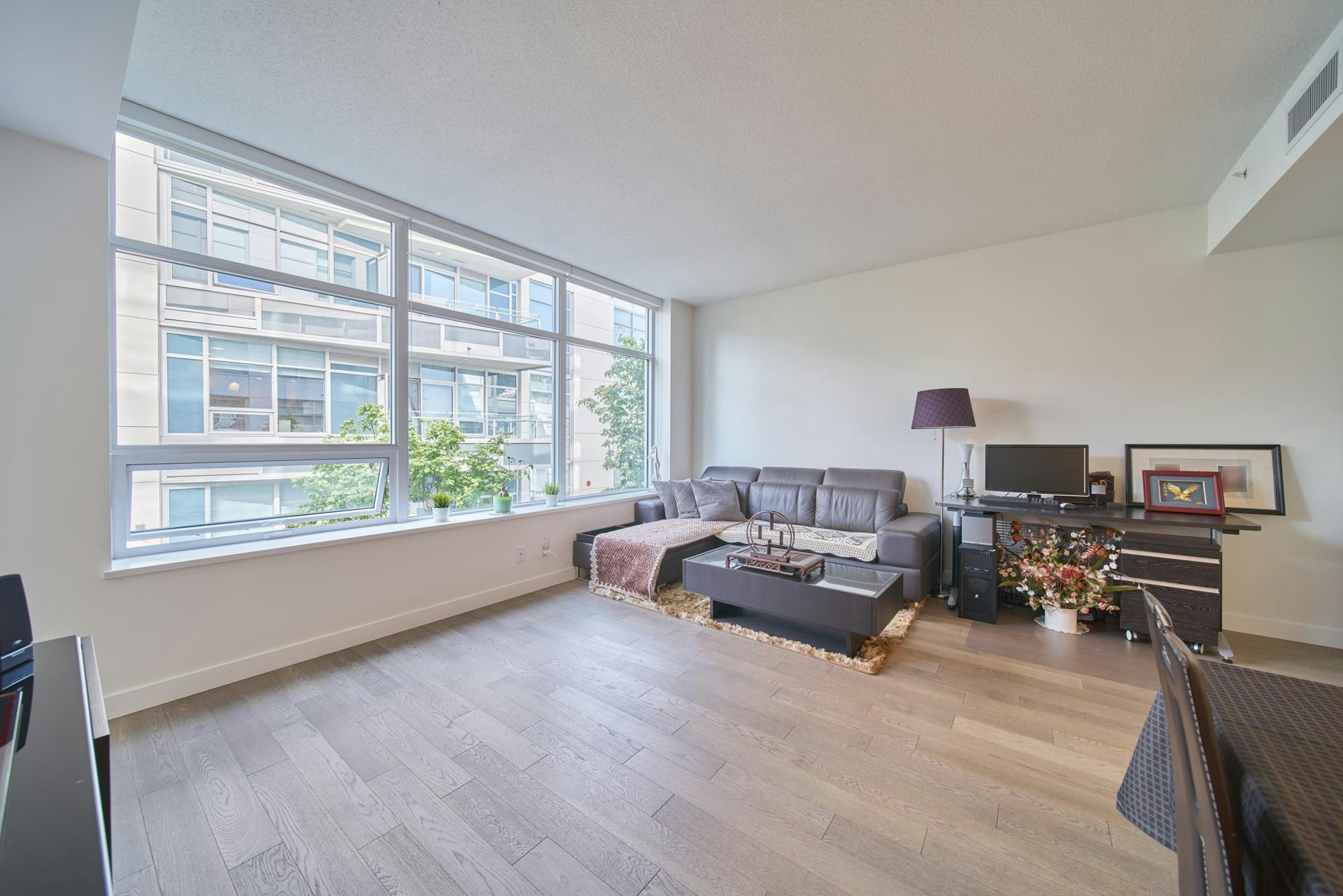 210-4963 Cambie Street, Vancouver, BC, V5Z 0H5