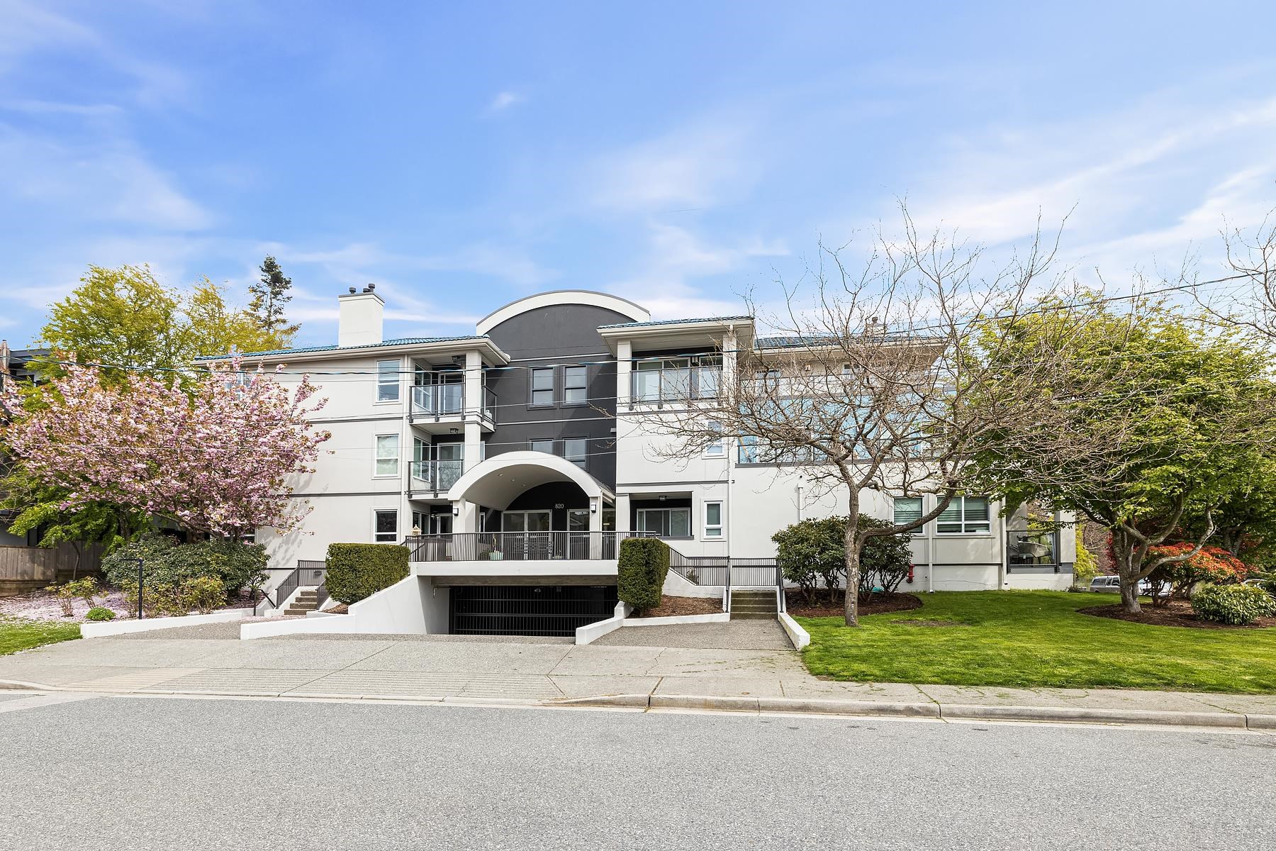 302-820 Habgood Street, Surrey, BC, V4B 4W3