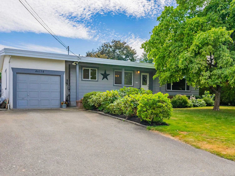 46134 Greenwood Drive, Chilliwack, BC, V2R 4C8