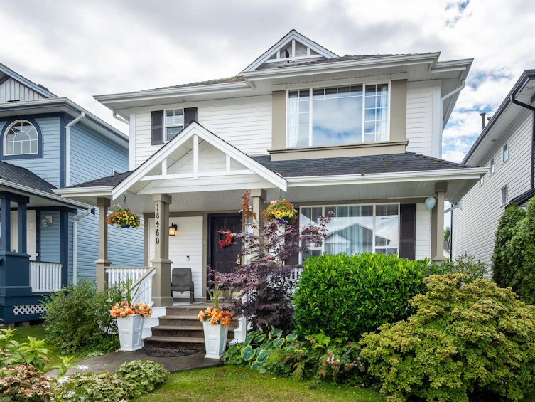 18460 65 Avenue, Surrey, BC, V3S 8T1
