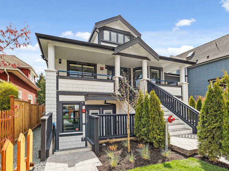 4542 Quebec Street, Vancouver, BC, V5V 3L9