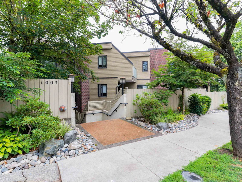 205 - 1005 W 7th Avenue, Vancouver BC V6H 1B2