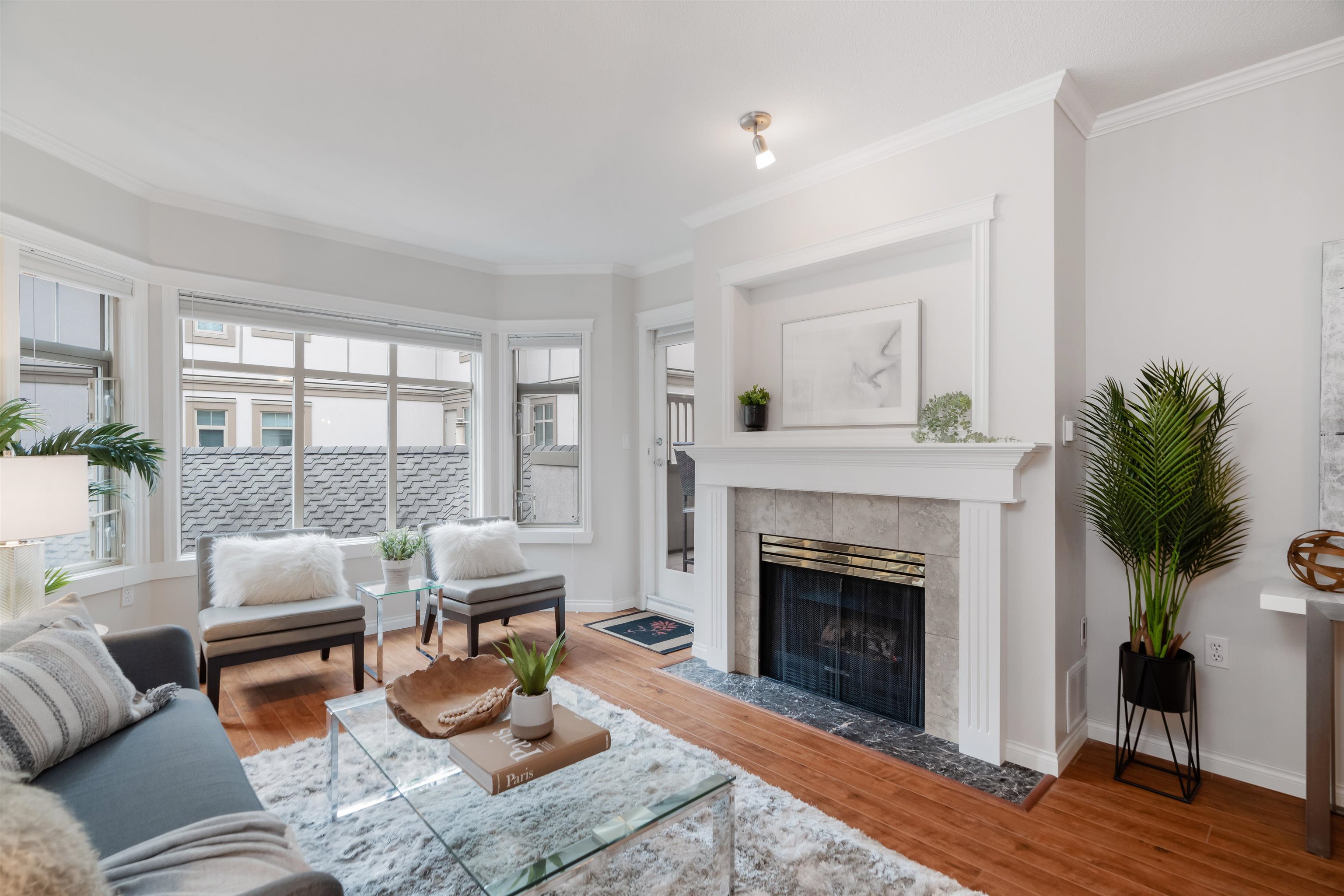 306-2059 Chesterfield Avenue, North Vancouver, BC, V7M 2P4
