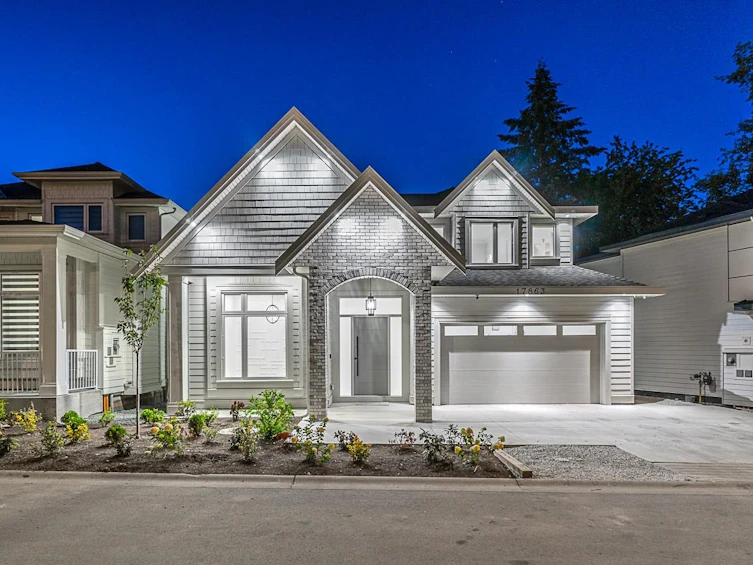 17863 E Barnston Drive, Surrey, BC, V4N 6T4