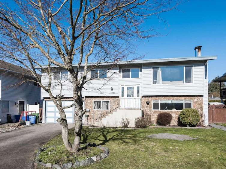 45381 Labelle Avenue, Chilliwack, BC, V2P 6Z3