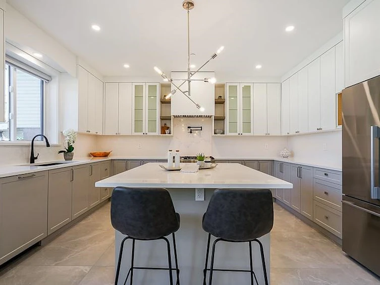 5559 Stamford Street, Vancouver, BC, V5R 4K6