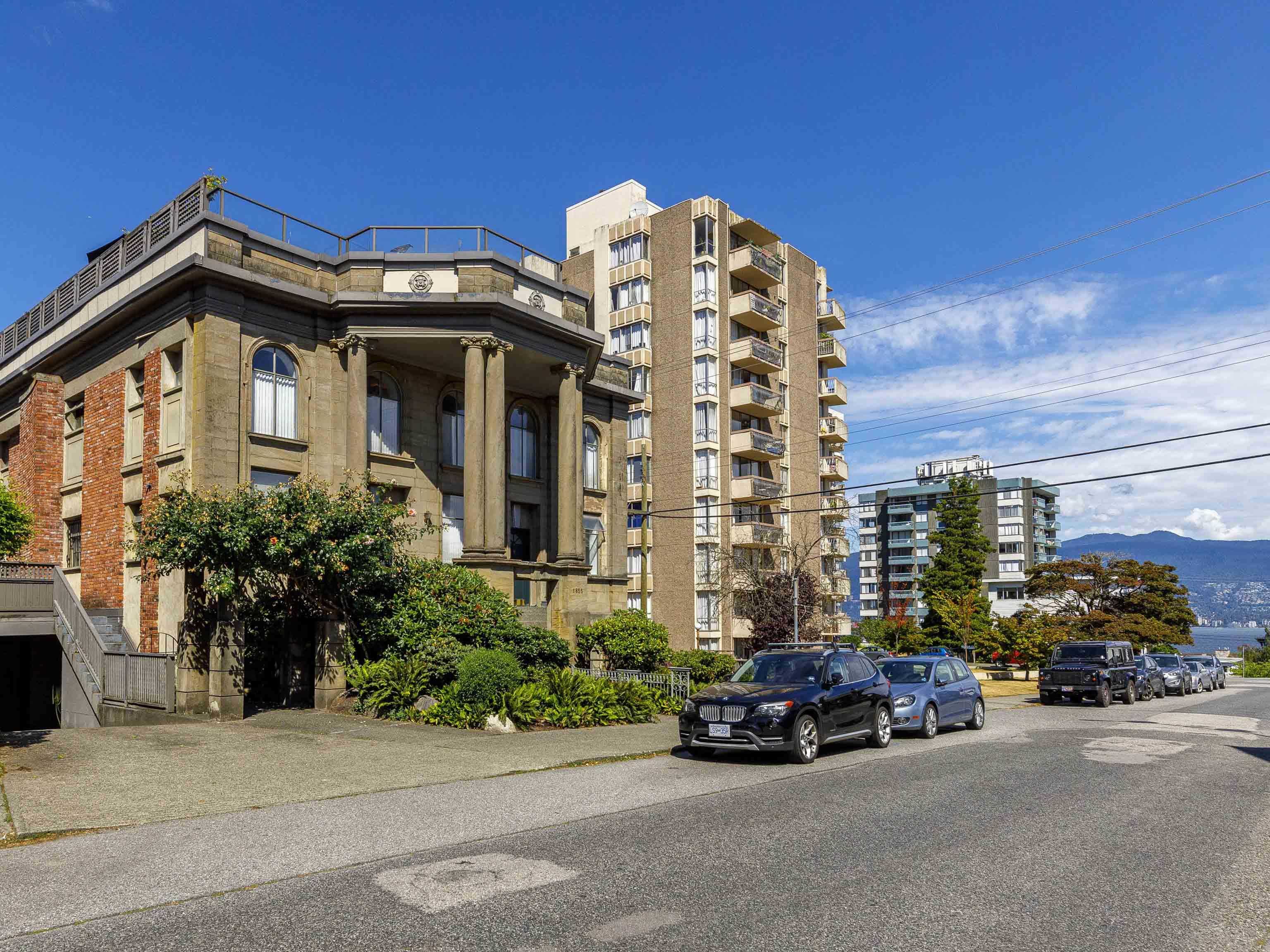 4-1855 Vine Street, Vancouver, BC, V6K 3J8