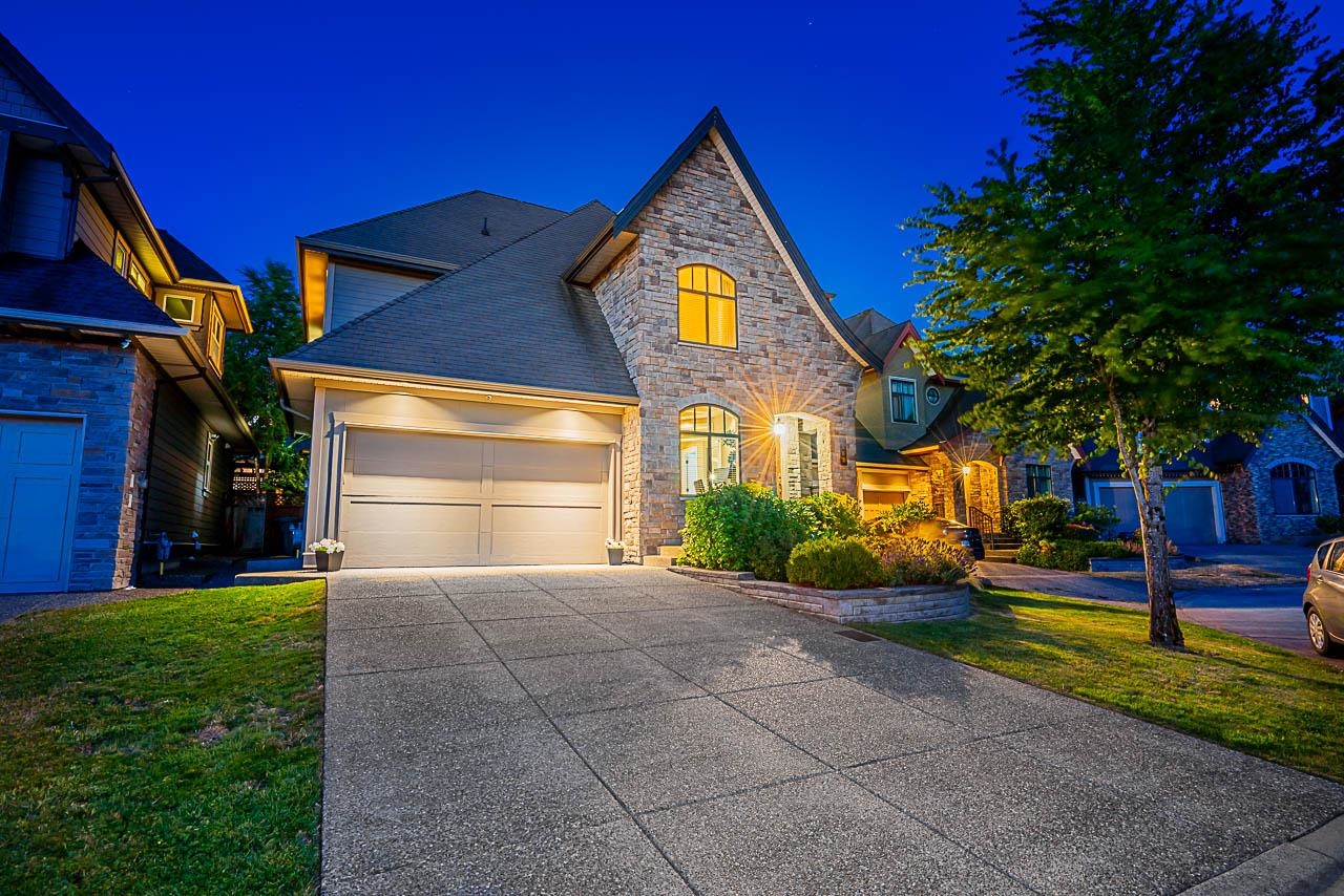 2562 163a Street, Surrey, BC, V3Z 6X7